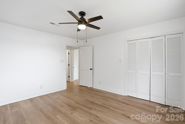 332 Shoreline Loop, Mooresville, NC 28117