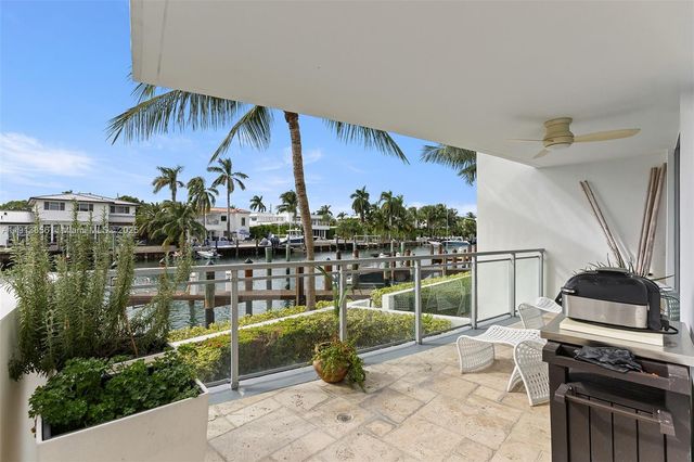 9400 W Bay Harbor Dr 101, Bay Harbor Islands, FL 33154
