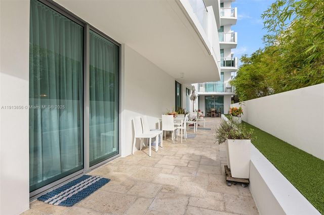 9400 W Bay Harbor Dr 101, Bay Harbor Islands, FL 33154