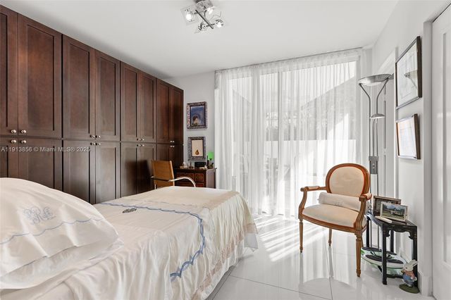 9400 W Bay Harbor Dr 101, Bay Harbor Islands, FL 33154