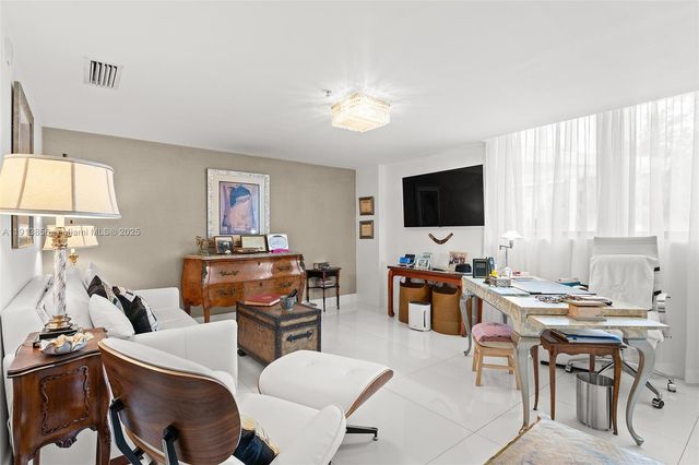 9400 W Bay Harbor Dr 101, Bay Harbor Islands, FL 33154