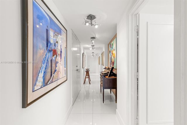 9400 W Bay Harbor Dr 101, Bay Harbor Islands, FL 33154