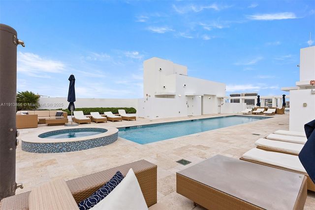 9400 W Bay Harbor Dr 101, Bay Harbor Islands, FL 33154