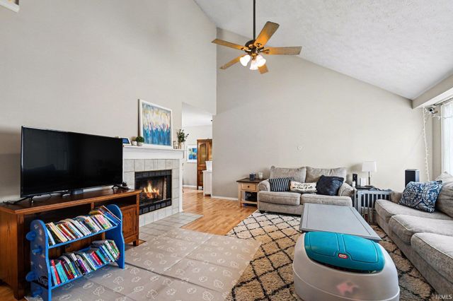 5507 Trippel Drive, Mishawaka, IN 46545