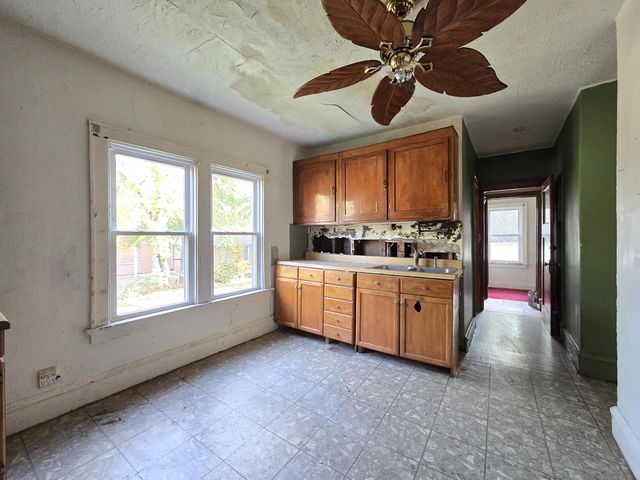 4715 W Villard AVENUE, Milwaukee, WI 53218