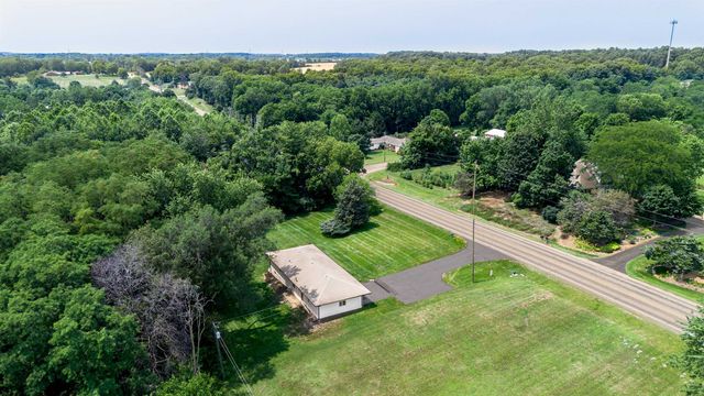 5065 E 1200 N, Roanoke, IN 46783