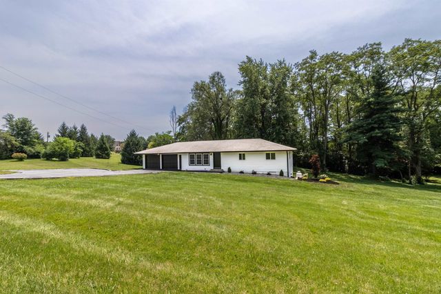 5065 E 1200 N, Roanoke, IN 46783