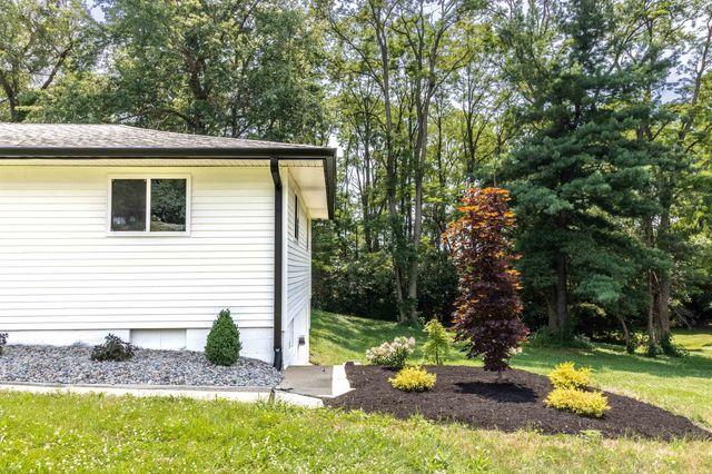 5065 E 1200 N, Roanoke, IN 46783