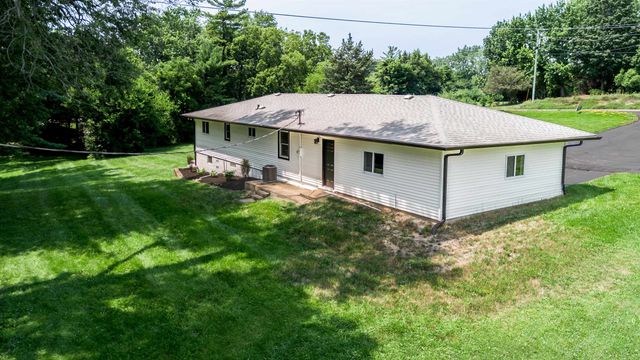 5065 E 1200 N, Roanoke, IN 46783
