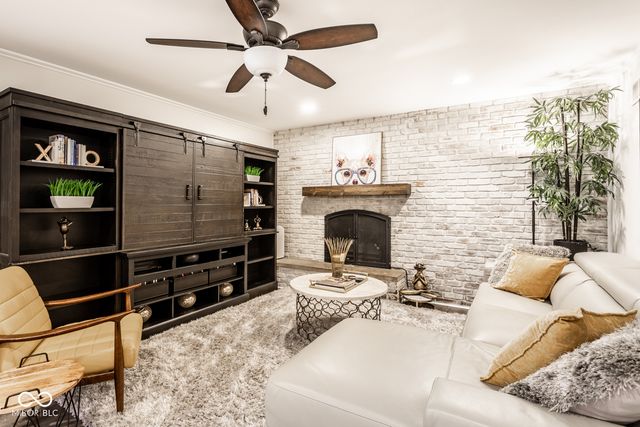 5325 Far Hill Road, Indianapolis, IN 46226