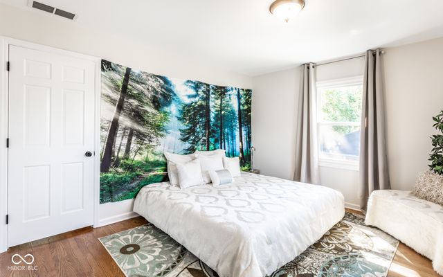 5325 Far Hill Road, Indianapolis, IN 46226