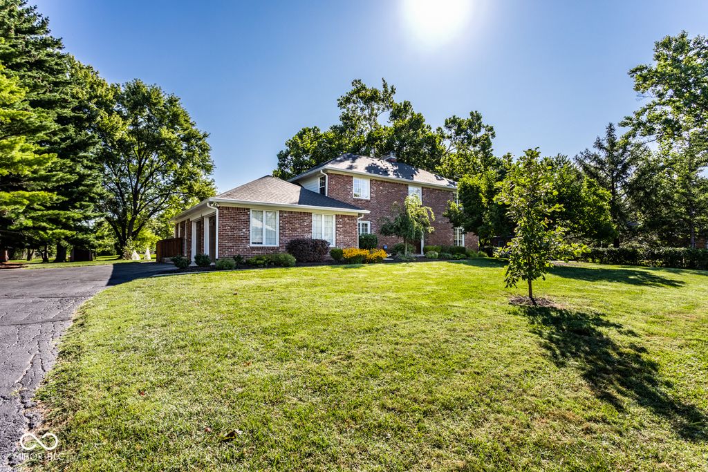 5325 Far Hill Road, Indianapolis, IN 46226
