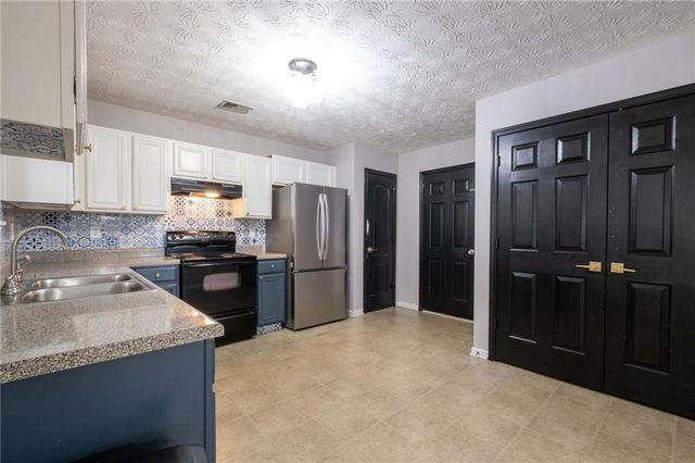315 Furrow Creek Court, Jackson, GA 30233