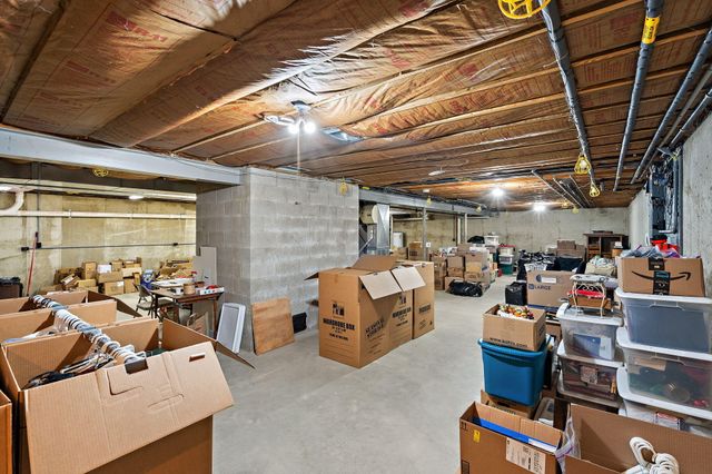 130 Woodland Hickory Court, Valparaiso, IN 46385