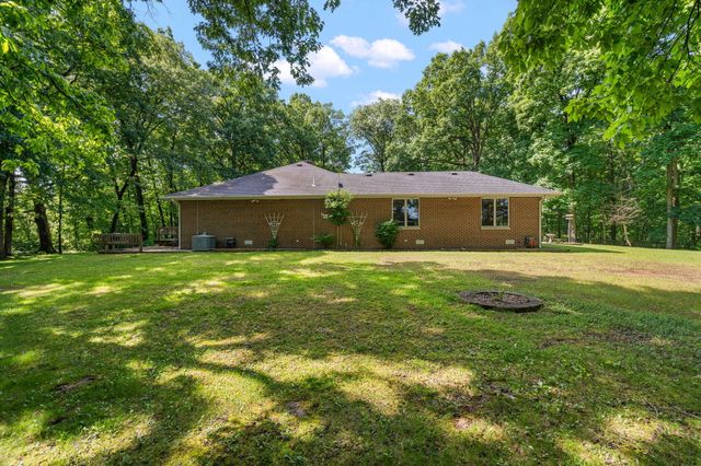 130 Woodland Hickory Court, Valparaiso, IN 46385