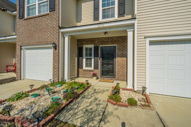 1076 Bennington Drive, Charleston, SC 29492