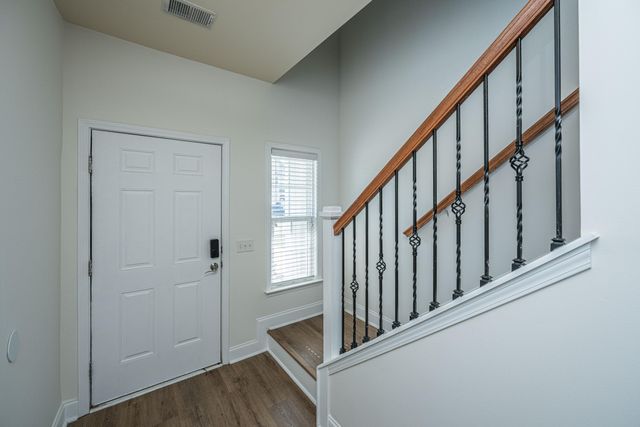 1076 Bennington Drive, Charleston, SC 29492