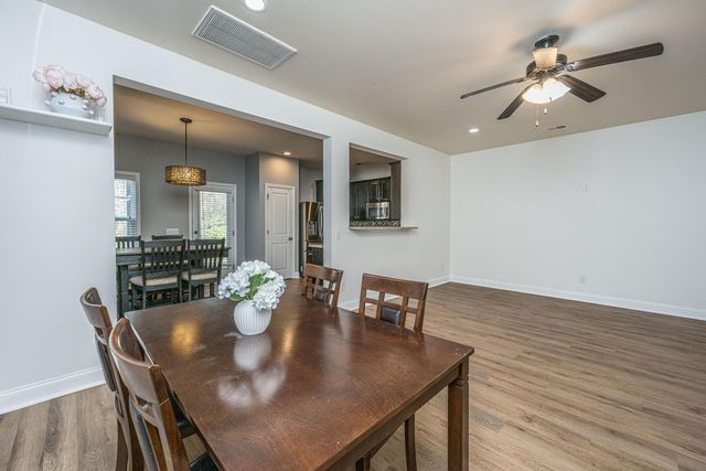 1076 Bennington Drive, Charleston, SC 29492