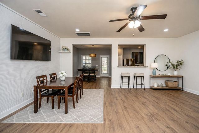 1076 Bennington Drive, Charleston, SC 29492