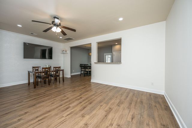 1076 Bennington Drive, Charleston, SC 29492