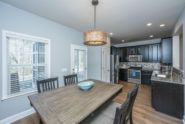 1076 Bennington Drive, Charleston, SC 29492