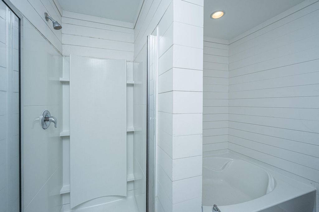 Image 18 of property listing at 1076 Bennington Drive, Charleston, SC 29492