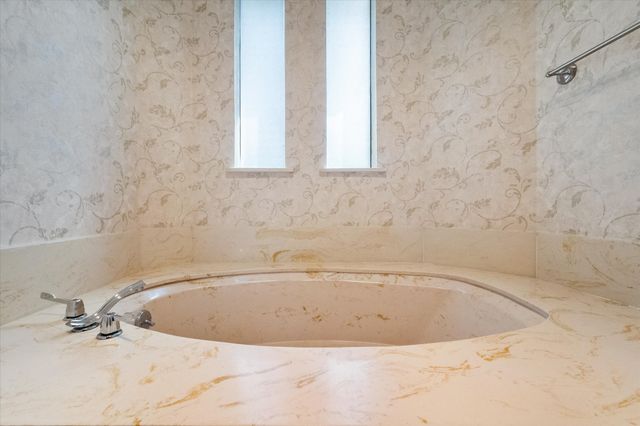 3601 Lake Champlain Drive, Arlington, TX 76016