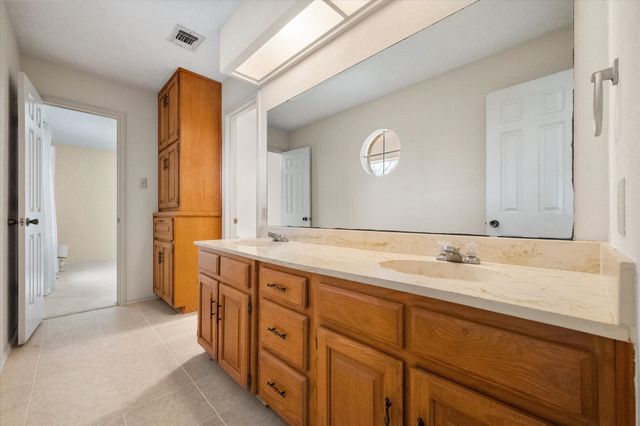 3601 Lake Champlain Drive, Arlington, TX 76016