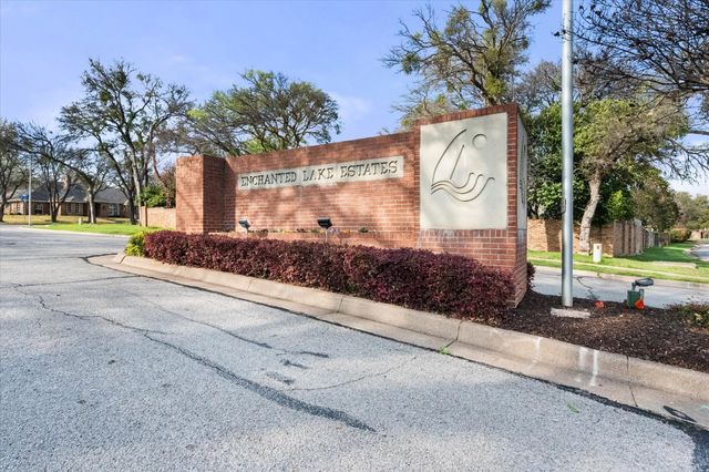 3601 Lake Champlain Drive, Arlington, TX 76016