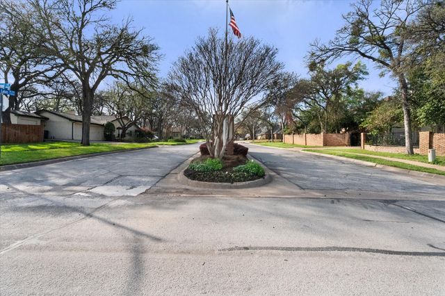 3601 Lake Champlain Drive, Arlington, TX 76016