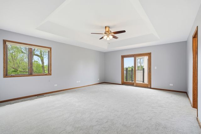 2208 Shetland Road, Inverness, IL 60010