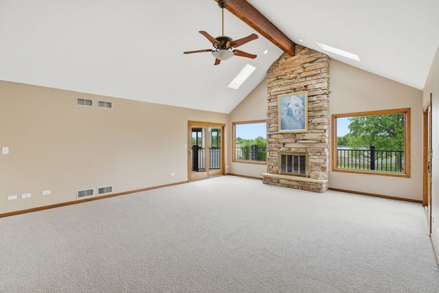 2208 Shetland Road, Inverness, IL 60010