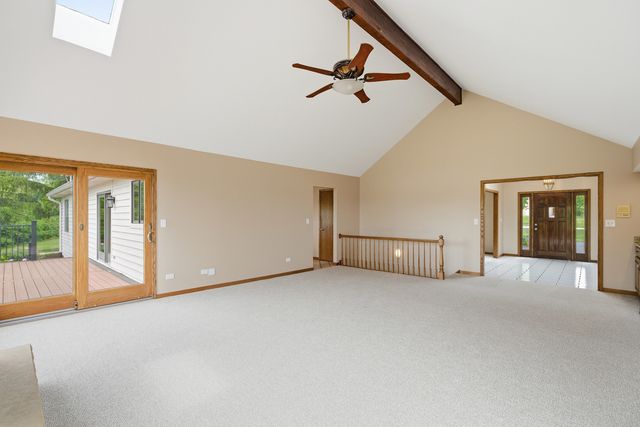 2208 Shetland Road, Inverness, IL 60010