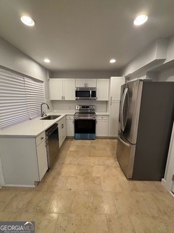 3260 valley bend Road S, South Fulton, GA 30349