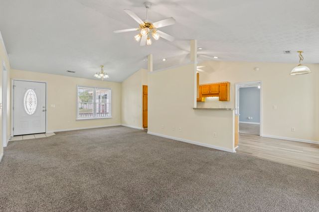 1372 Gailard Dr., Conway, SC 29526