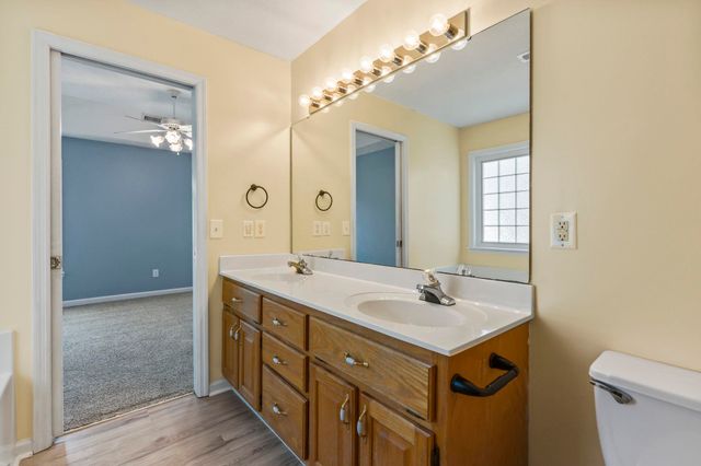 1372 Gailard Dr., Conway, SC 29526
