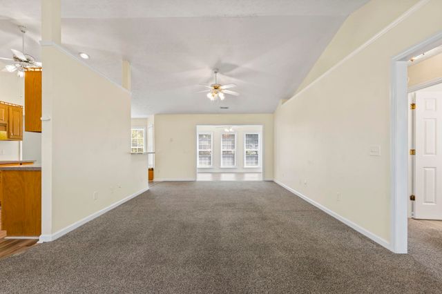 1372 Gailard Dr., Conway, SC 29526