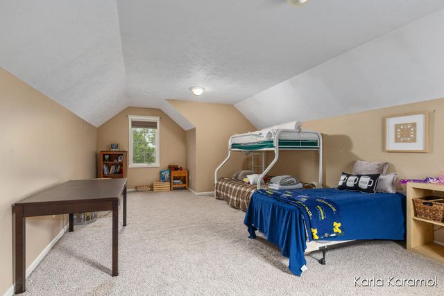 61 Greystone Court NE, Rockford, MI 49341