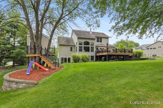 61 Greystone Court NE, Rockford, MI 49341