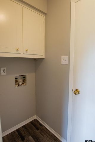 1211 Brookshire Dr, Tyler, TX 75701
