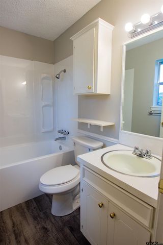 1211 Brookshire Dr, Tyler, TX 75701