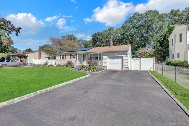 41 Hopes Avenue, Holtsville, NY 11742