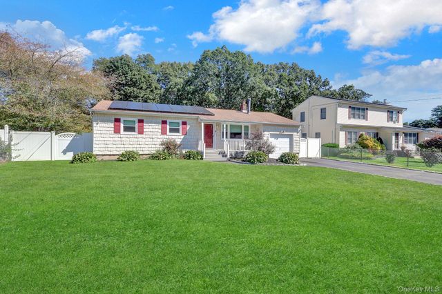41 Hopes Avenue, Holtsville, NY 11742