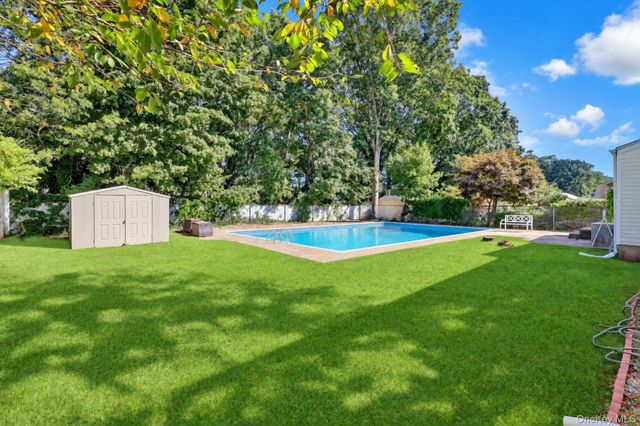 41 Hopes Avenue, Holtsville, NY 11742