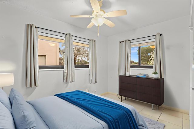 5280 Las Verdes Circle 219, Delray Beach, FL 33484