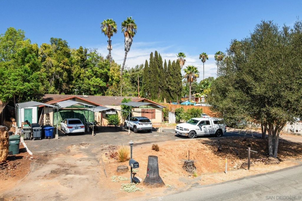 10704 Challenge, La Mesa, CA 91941