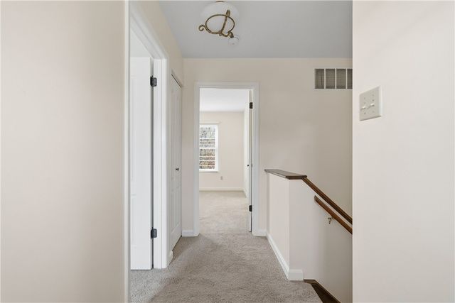 1406 Lexington Dr, Cecil, PA 15055