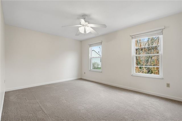 1406 Lexington Dr, Cecil, PA 15055