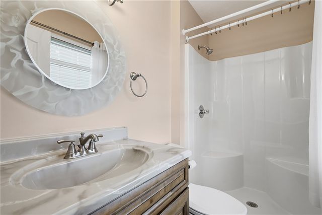 1406 Lexington Dr, Cecil, PA 15055