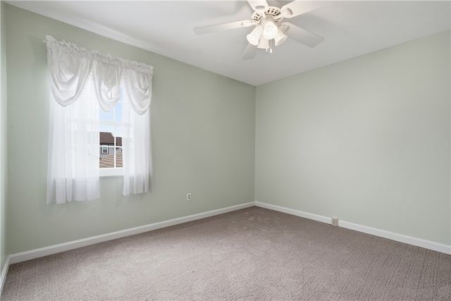 1406 Lexington Dr, Cecil, PA 15055